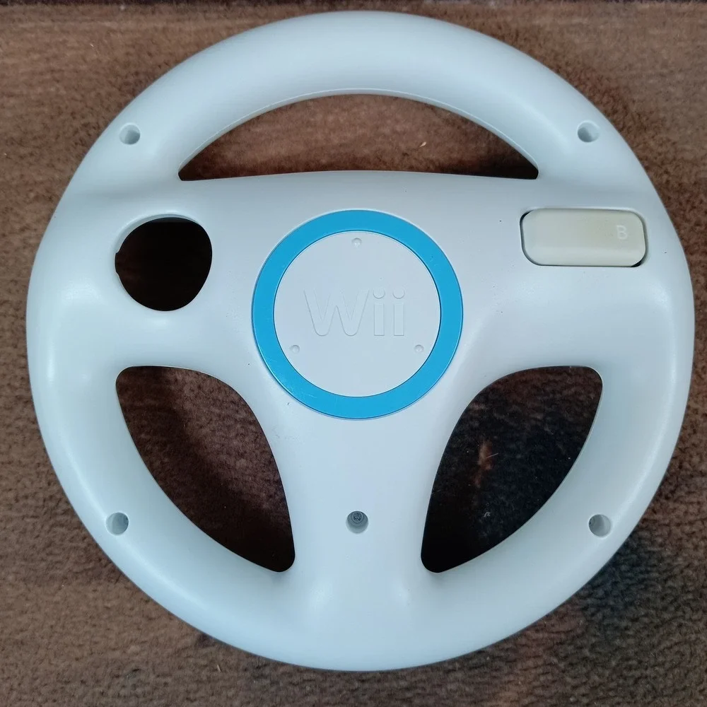 Nintendo Wii White Steering Wheel Controller Accessory Bundle Lot